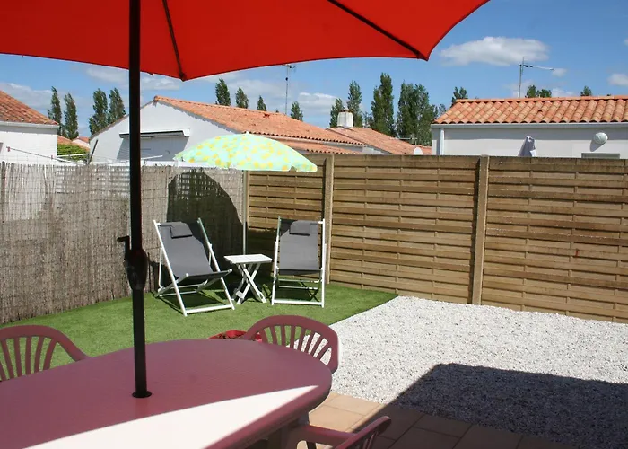 Ferienhaus Maison De A 700m De La Avec Terrasse, Wi-fi, Et Equipements Complets. - Fr-1-22-296